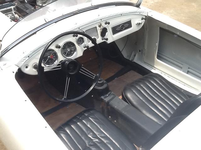 Early MGB steering wheel in MGA