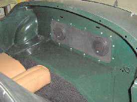 speakers in rear bulkhead