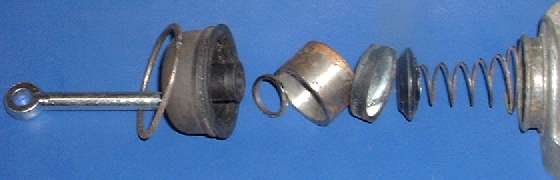 Internal parts of clutch slave cylinder disassembled