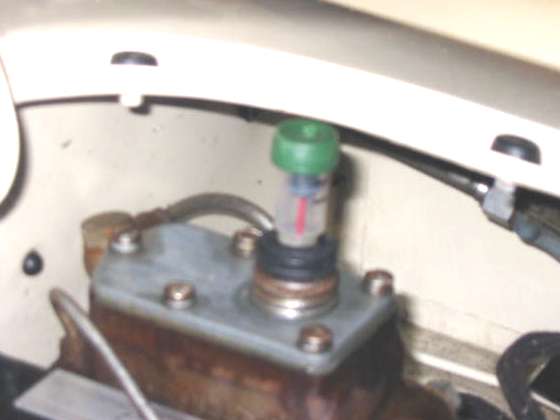 fluid level indicator on master cylinder