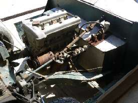 Alfe Romeo twin cam engine in MGA