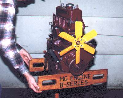 Engine carrier, on engine