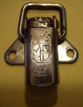 original MG logo center latch
