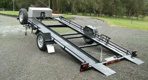 Car transport trailer, tilted