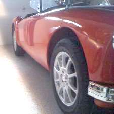 Maxim Verse wheels fitting inside the MGA fenders