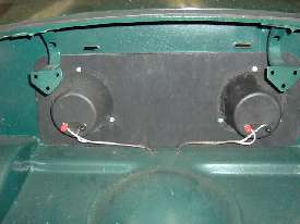 speakers in rear bulkhead